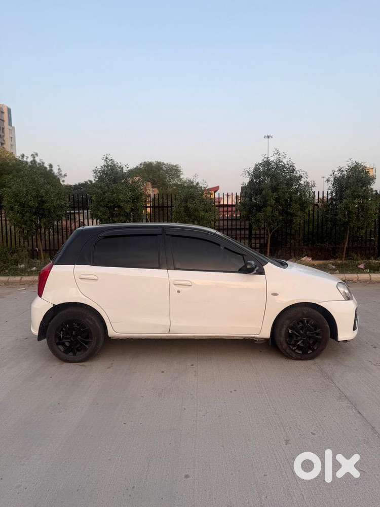 Toyota Etios Liva 2013 Diesel Well Maintained