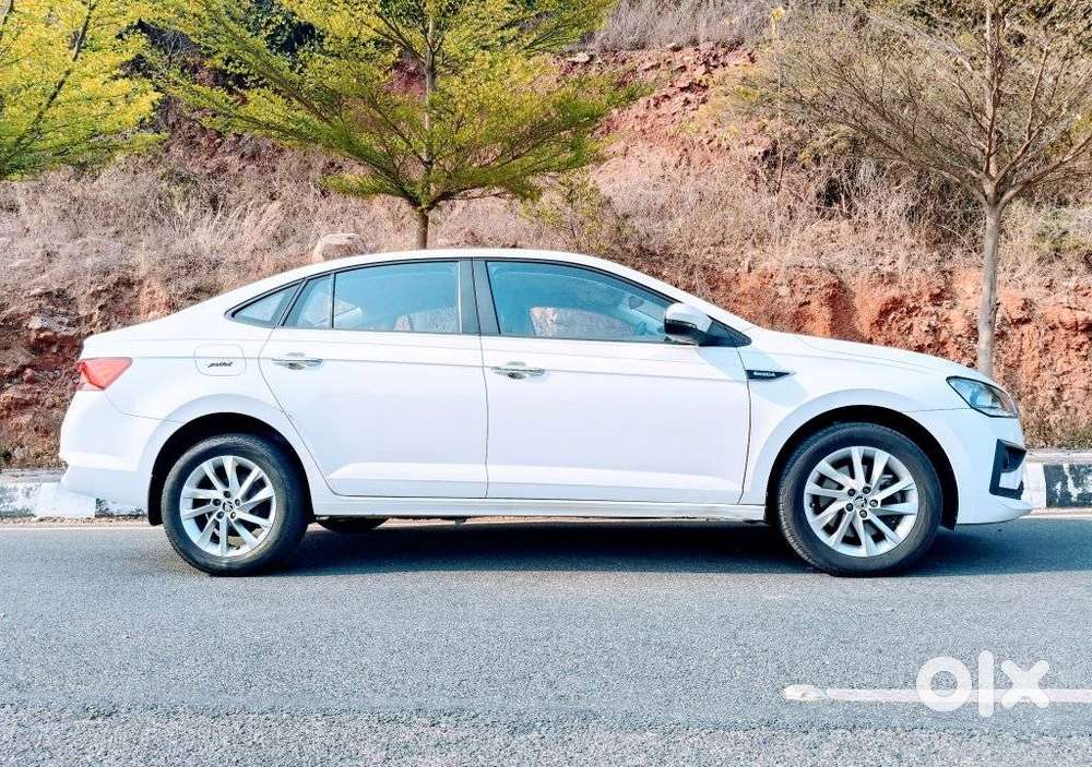 Skoda Slavia Ambition 1.5l Tsi Mt, 2023, Petrol