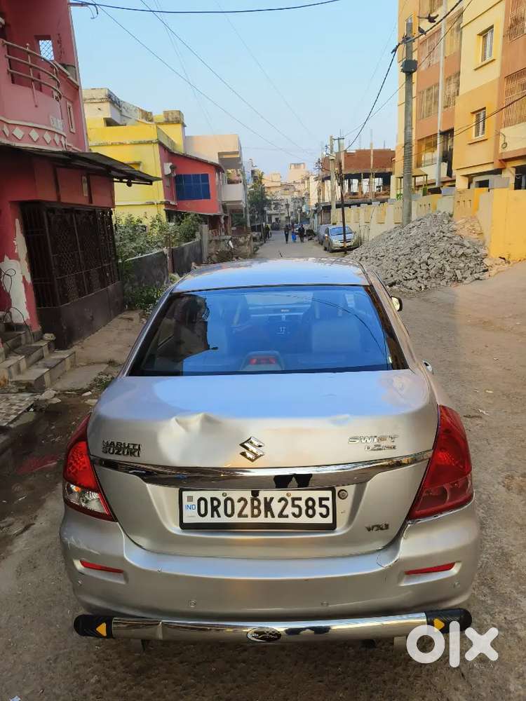 Maruti Suzuki Swift Dzire 2011