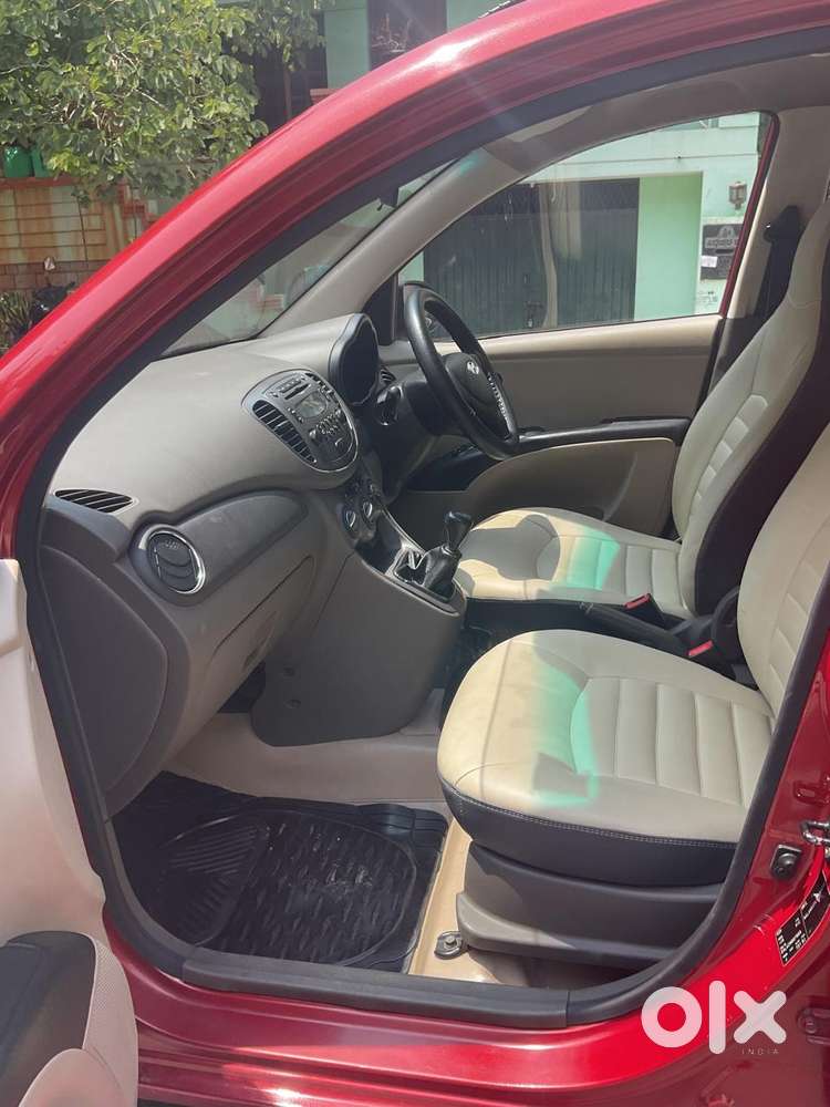 Hyundai I10 Sportz, 2012, Petrol