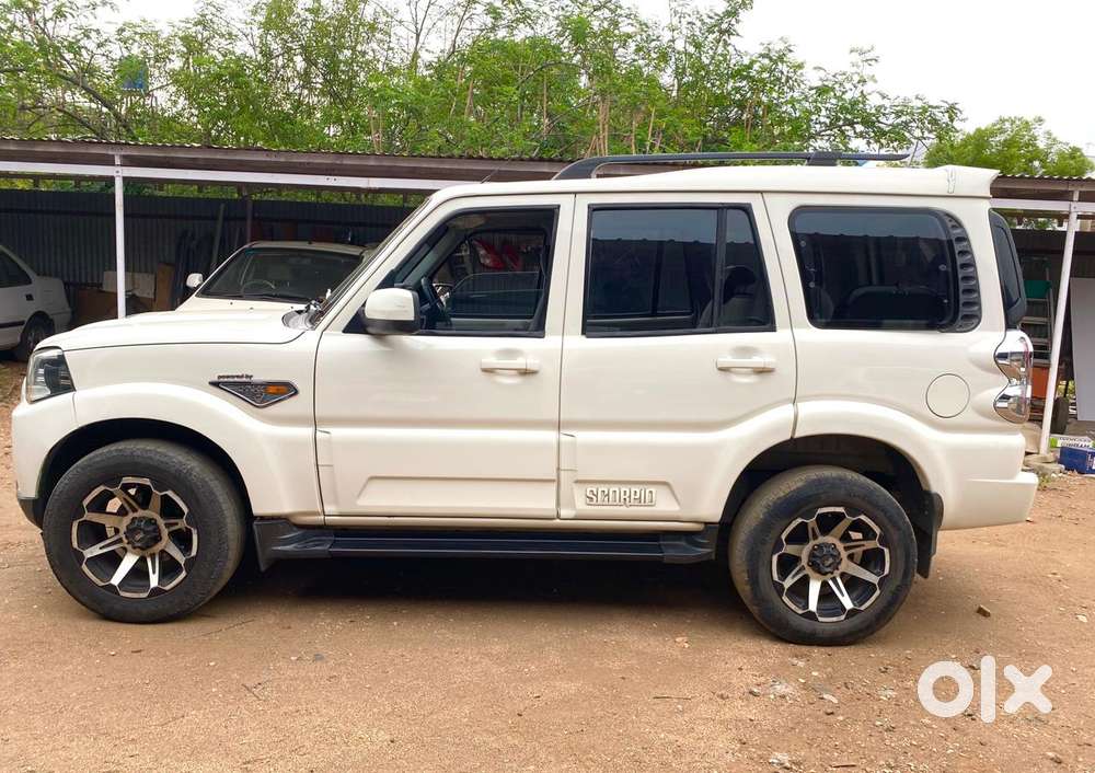 Mahindra Scorpio S4, 2017, Diesel
