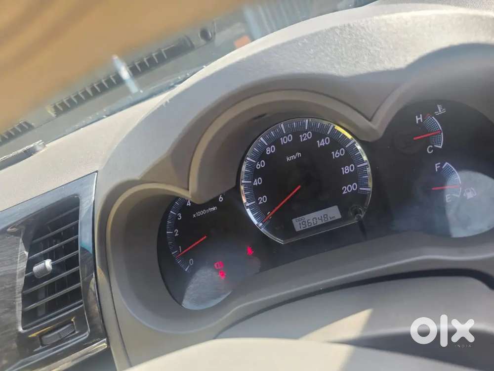 Toyota Fortuner 2012 Diesel 197000 Km Driven