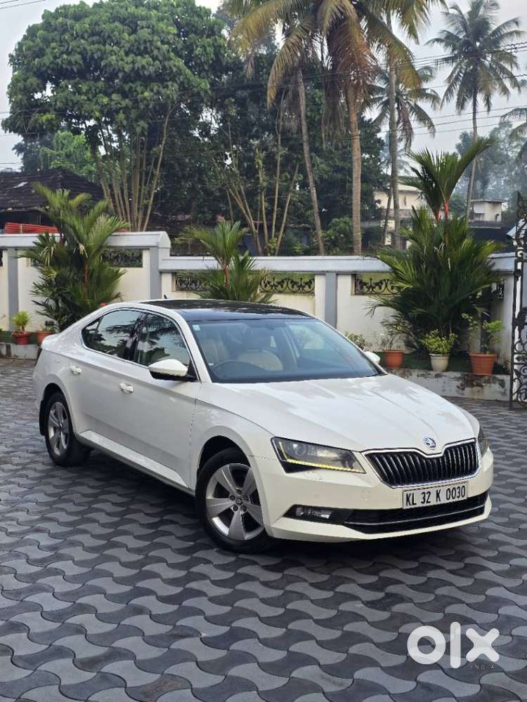 Skoda Superb Style 1.8, 2016, Petrol