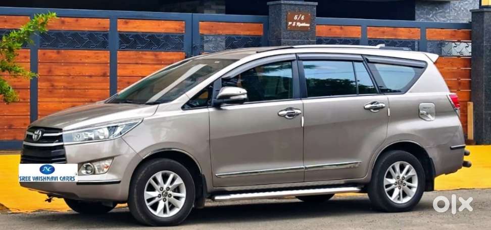 Toyota Innova Crysta G 8 Str, 2016, Diesel