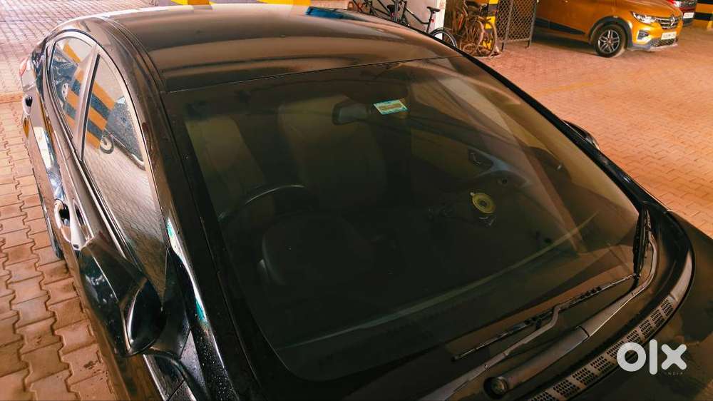 2014 Hyundai Fluidic Elantra 1.8 Litre Mt