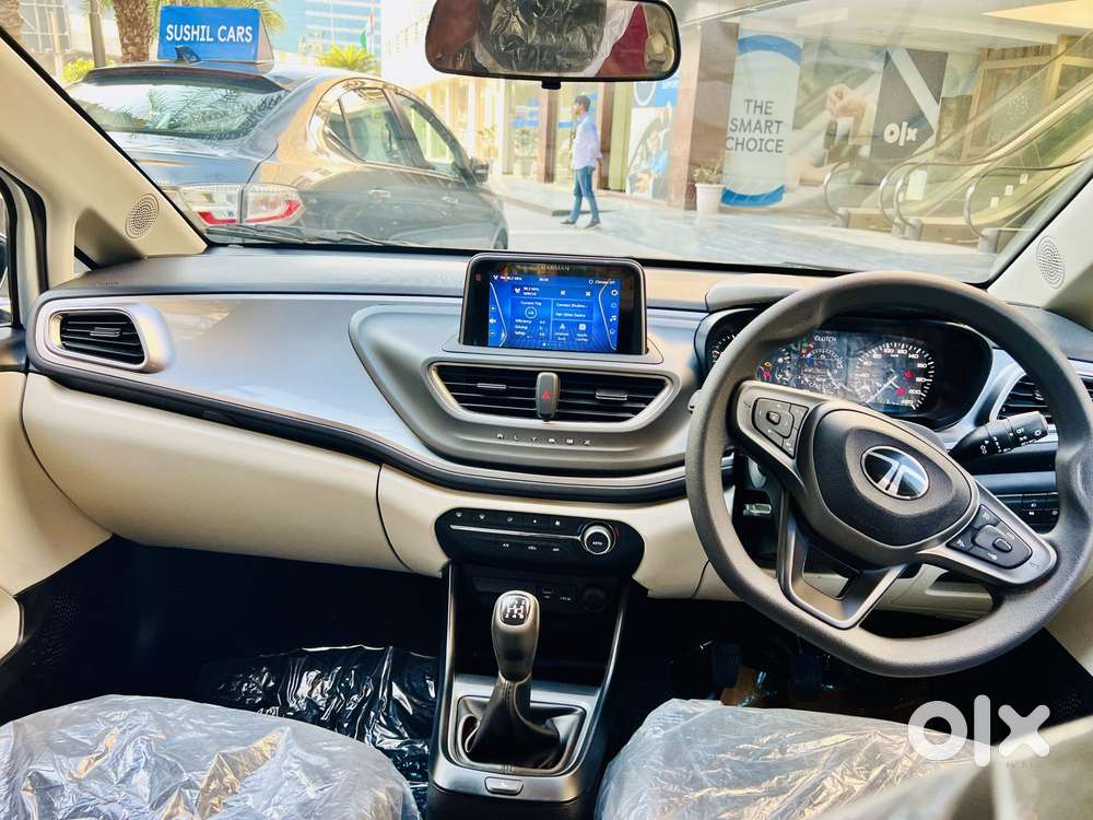 Tata Altroz 1.2 Xt, 2026, Petrol