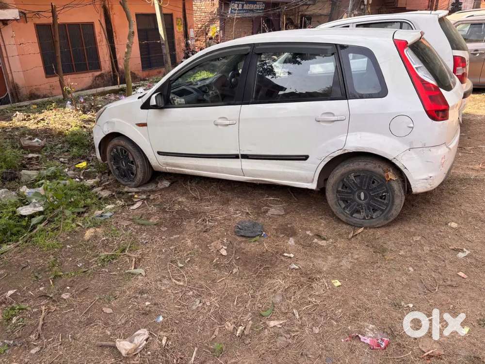 Ford Figo Titanium 2012 Diesel Car