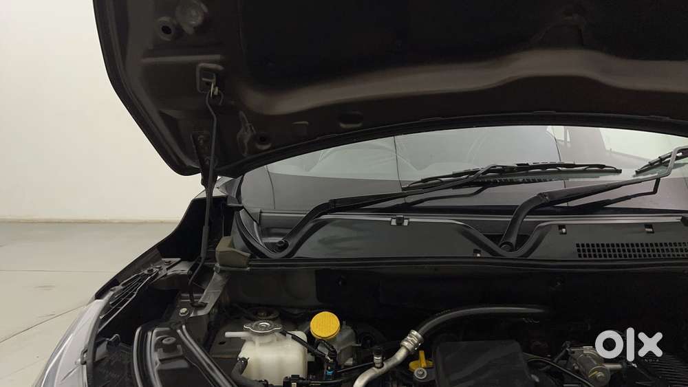 Nissan Magnite 1.0 Xv Premium, 2021, Petrol