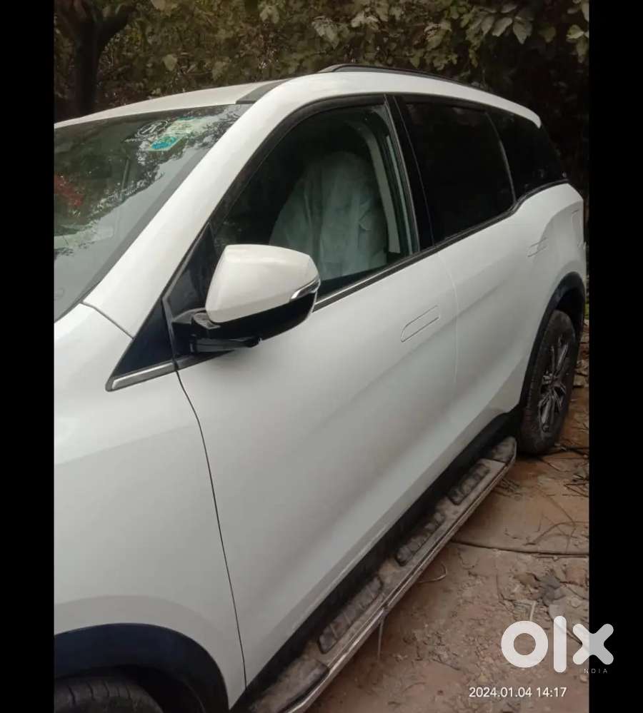 Xuv 700 Ax7 At Under Warrenty Till 2027end