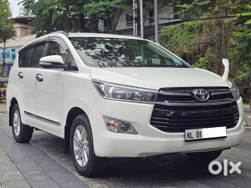 Toyota Innova Crysta 2.8 Gx Automatic 8 Str, 2016, Diesel