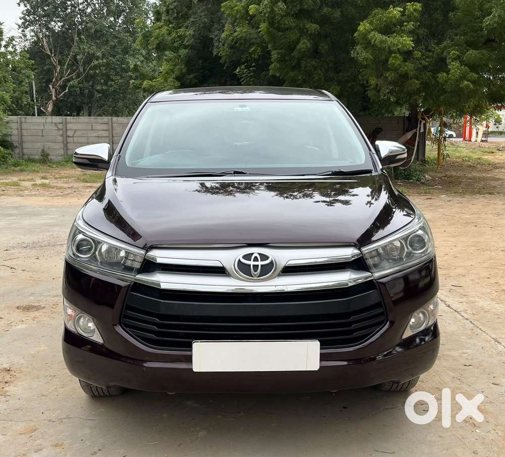 Toyota Innova Crysta 2.8z Automatic, 2016, Diesel