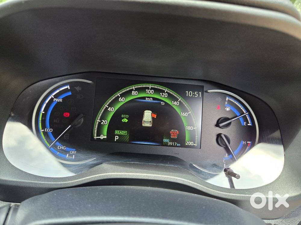 Toyota Innova Hycross 2.0 Vx (o) Hybrid 8 Str, 2025, Petrol