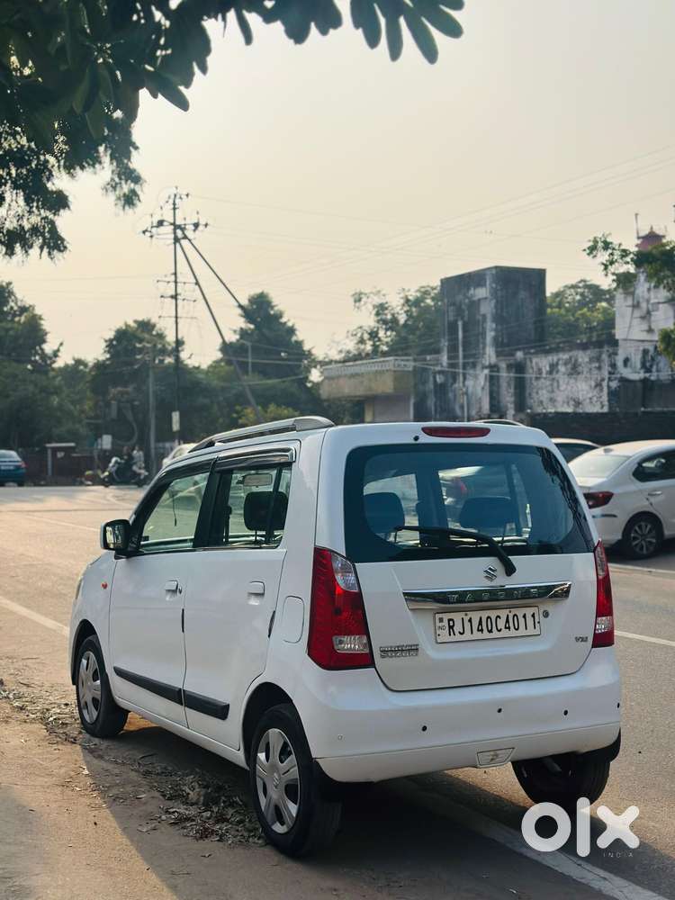 Maruti Suzuki Wagon R Vxi 1.0, 2017, Petrol