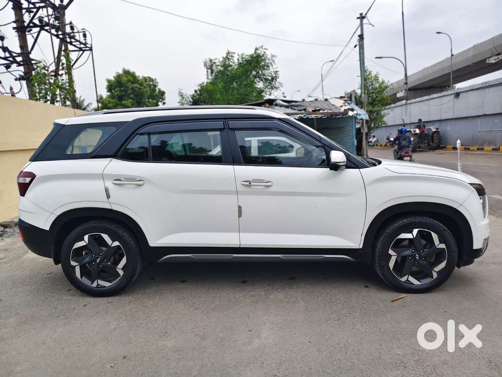 Hyundai Alcazar Platinum Signature Adventure Mt 7 Str, 2024, Petrol