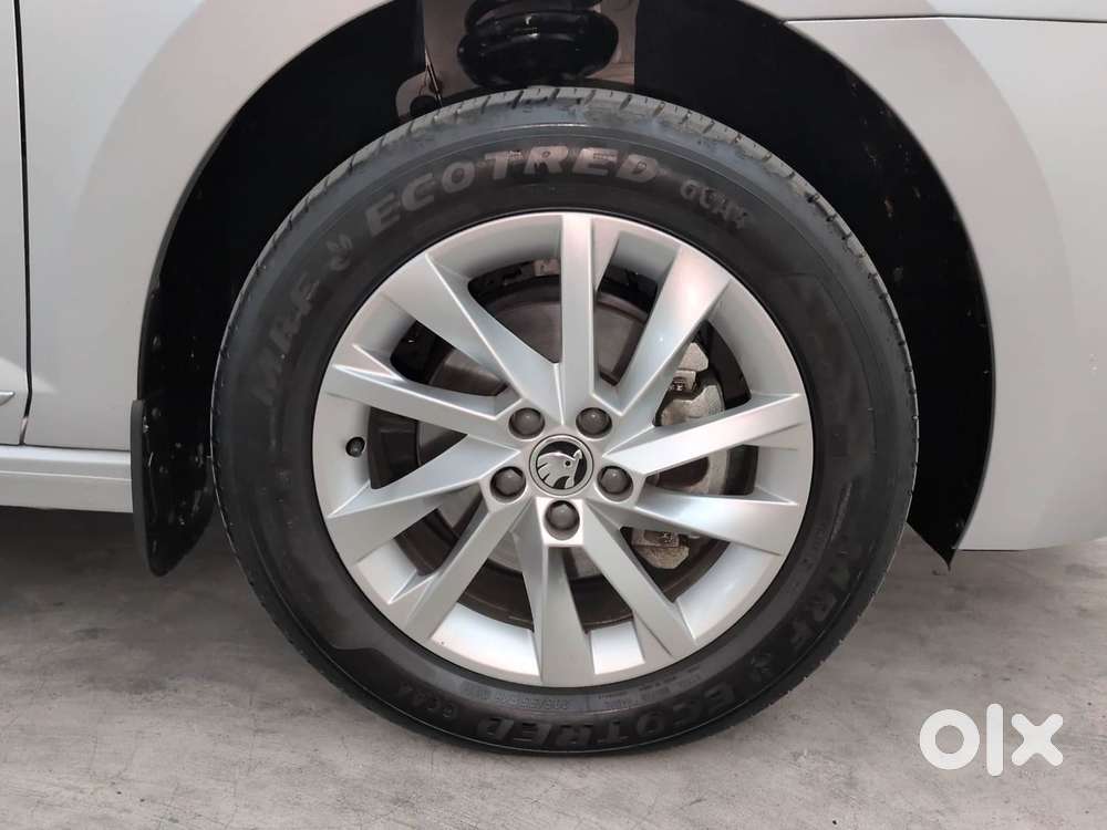 Skoda Slavia Ambition 1.0l Tsi Mt, 2023, Petrol