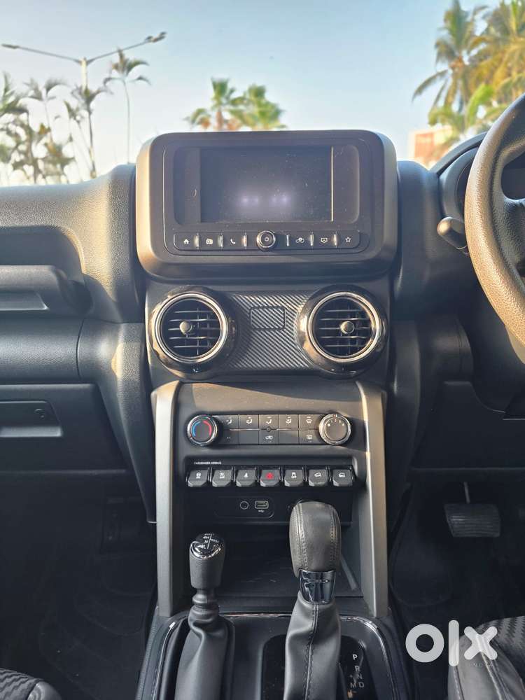 Mahindra Thar, 2023, Petrol