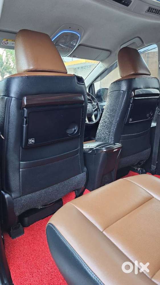 Toyota Innova Crysta 2.8z Automatic, 2021, Diesel