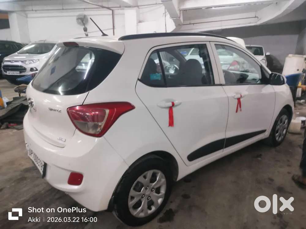 Car Main Koi Kami Nhi Hai Ac Bahut Achha Lam Karta Hai