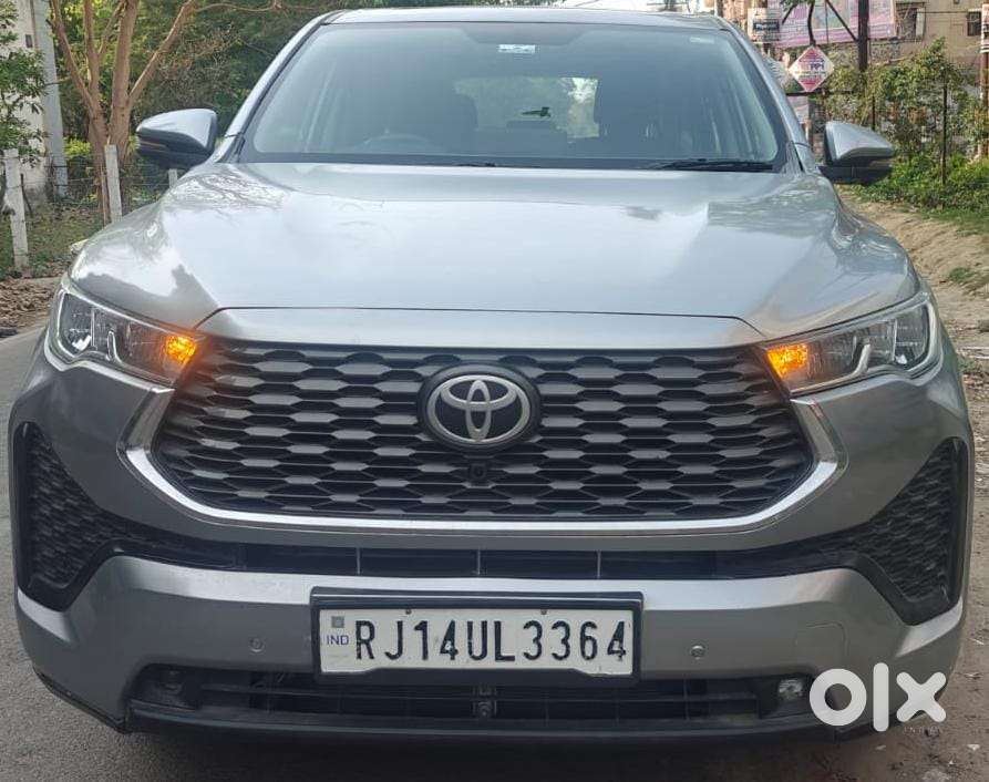 Toyota Innova Hycross 2.0 Vx Hybrid 8 Str, 2025, Petrol