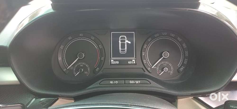 Skoda Slavia 1.0 Ambition Tsi At, 2023, Petrol