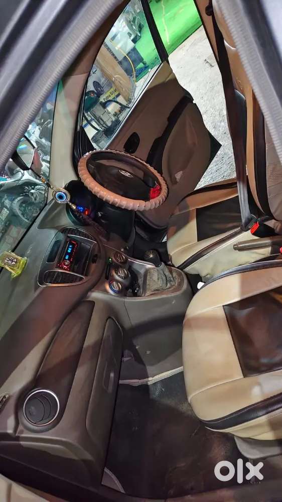 Hyundai I10 2012 Petrol 5800 Km Driven