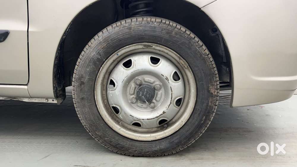 Maruti Suzuki Estilo Lxi Bs-iv, 2013, Petrol