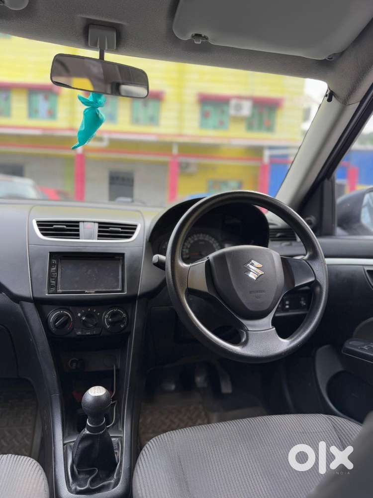 Maruti Suzuki Swift 1.2 Lxi (o), 2017, Petrol