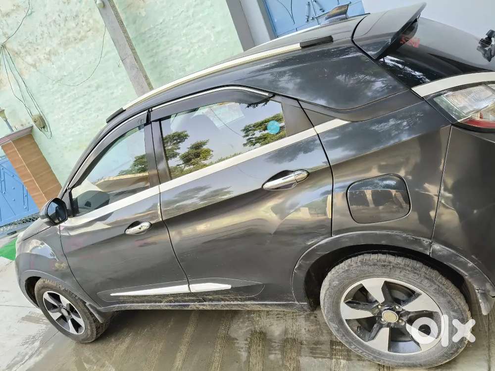 Tata Nexon 2017 Diesel 90000 Km Driven Well Maintained