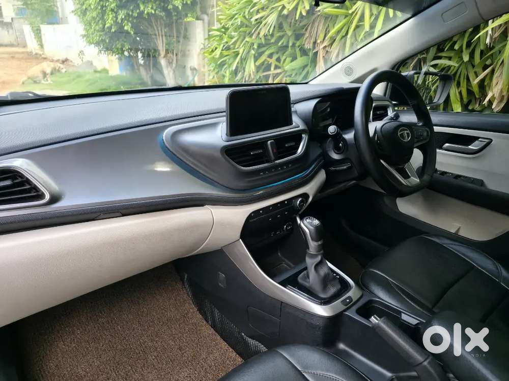 Tata Altroz 2023 Xza