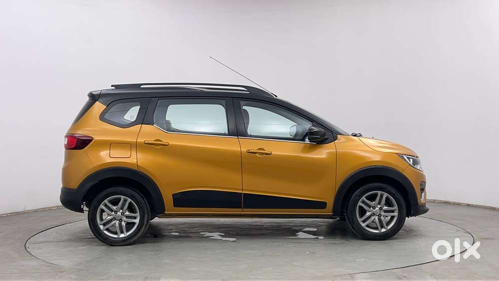 Renault Triber 1.0 Rxz Dual Tone, 2021, Petrol