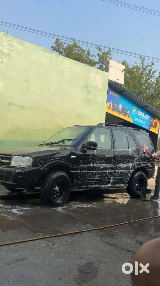 Tata Safari Dicor 2012