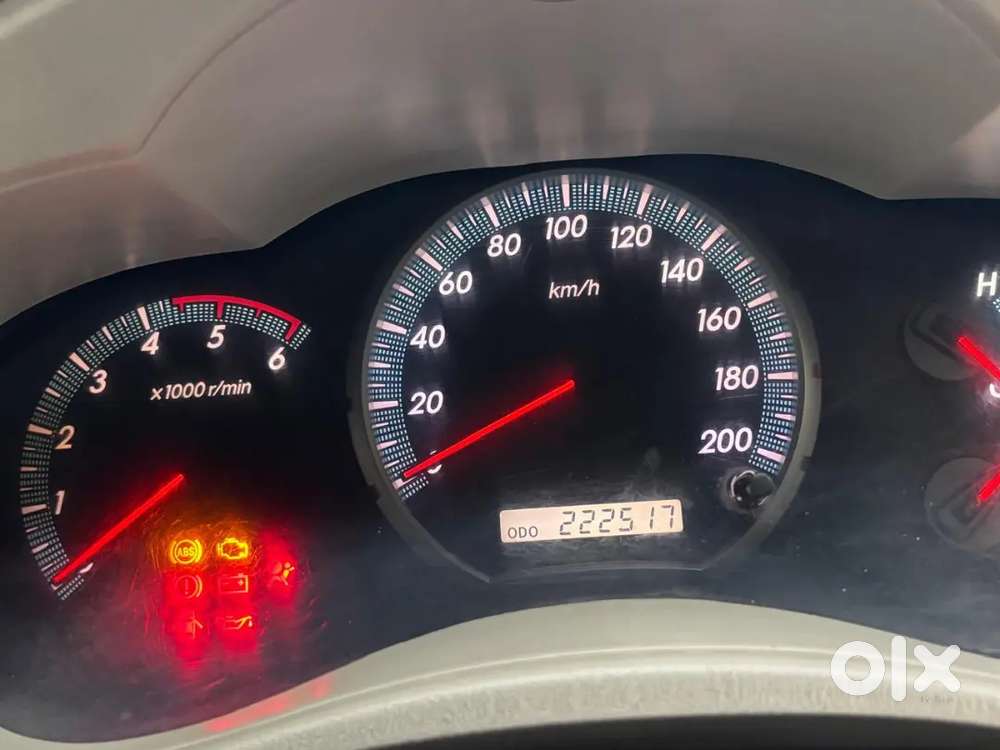 Toyota Innova 2012 Diesel Well Maintained