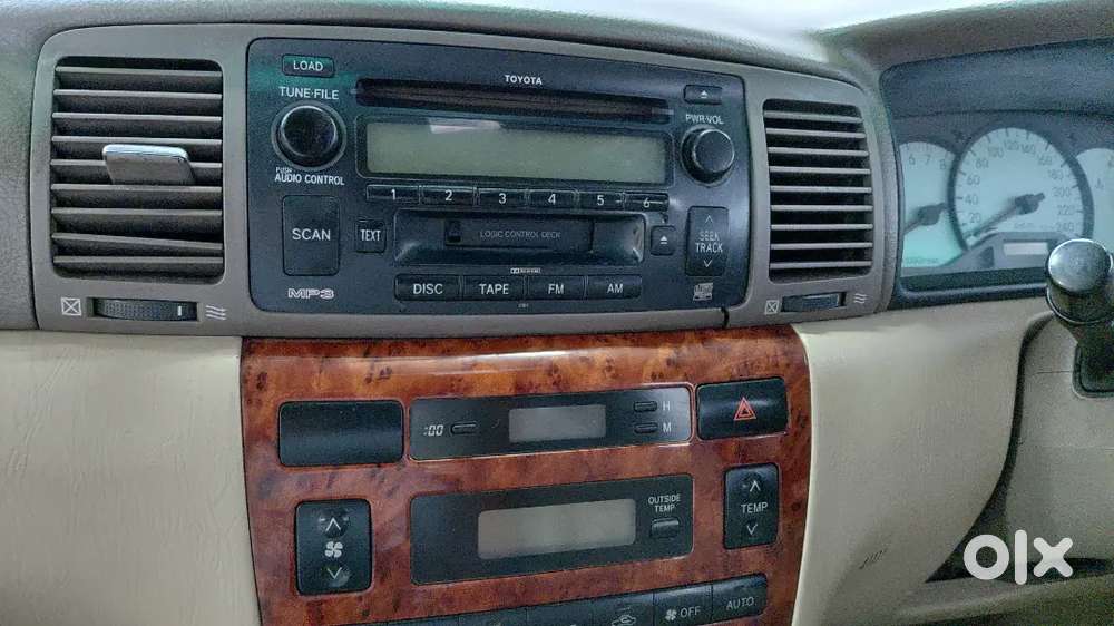 Toyota Corolla Altis 2014 Petrol Well Maintained