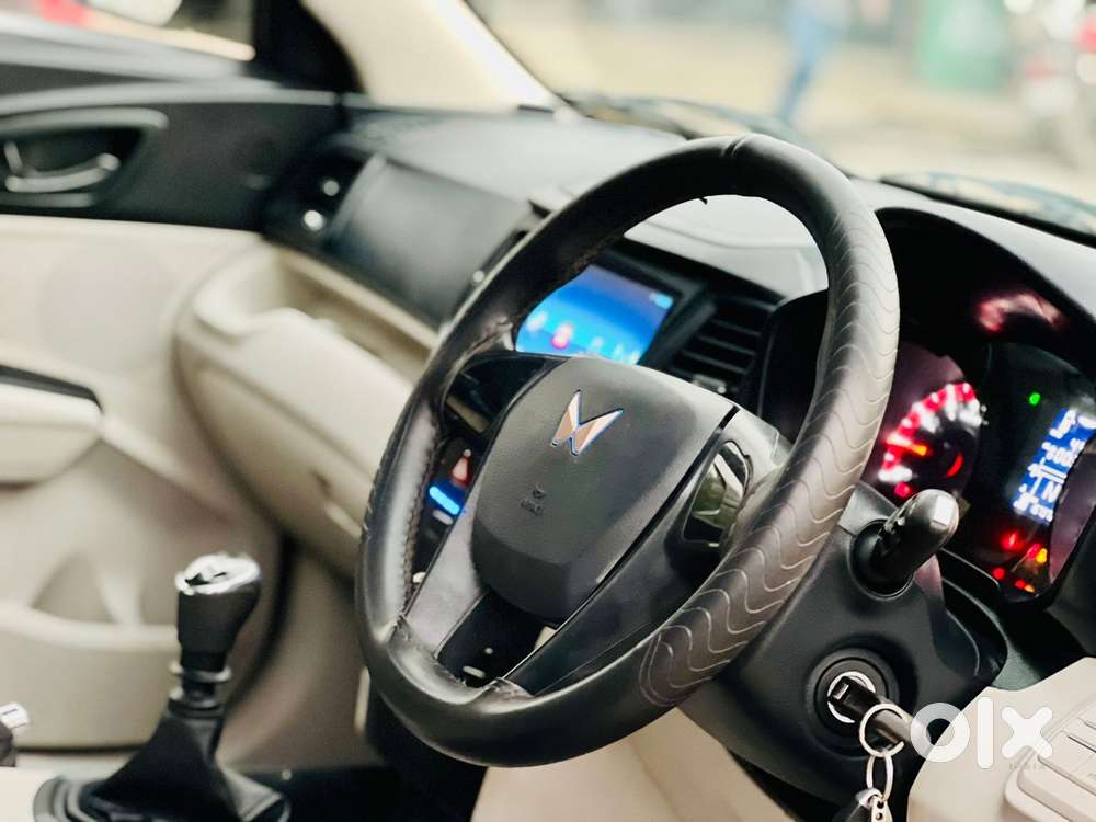 Mahindra Xuv300 W4, 2023, Petrol