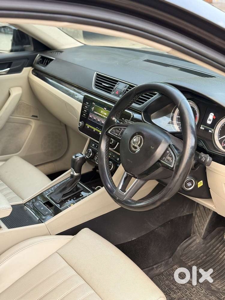 Skoda Superb 2.0 Tsi At L&k, 2018, Petrol