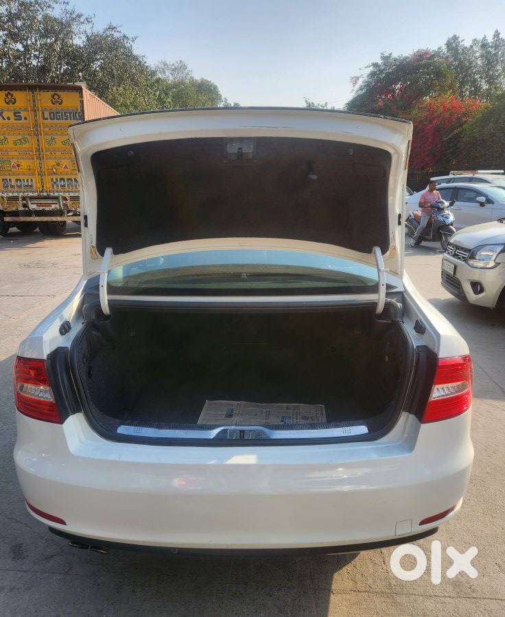 Skoda Superb 1.8 Elegance Tsi At, 2016, Petrol