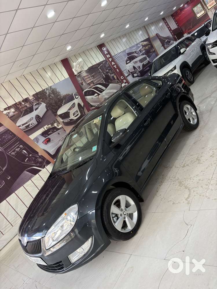 Skoda Rapid [2016-2021] 1.5 Elegance Plus Tdi At, 2016, Diesel