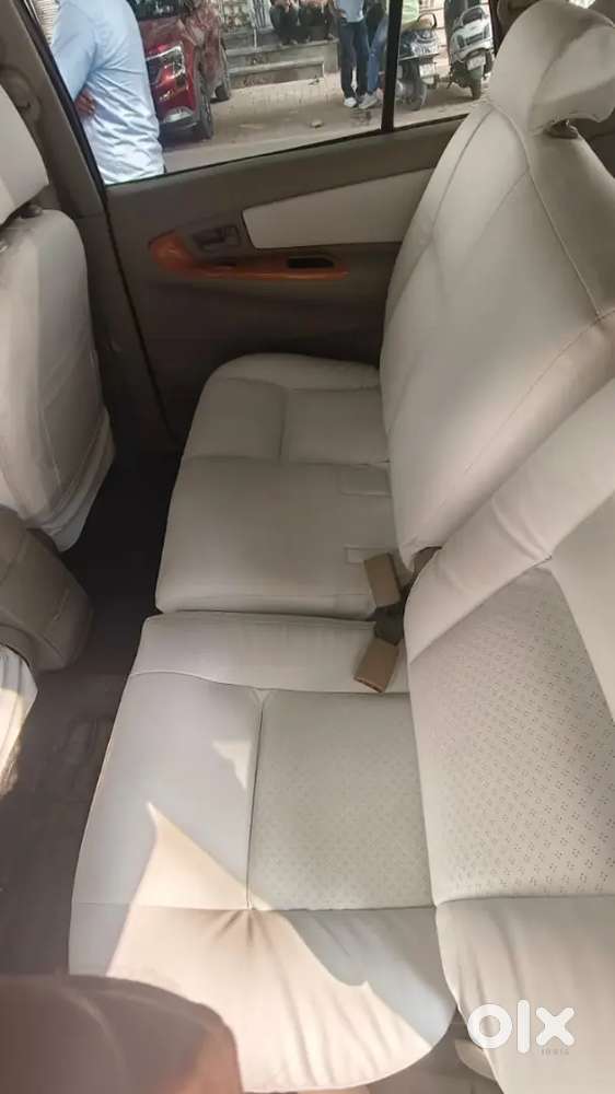 Innova 2.5 G