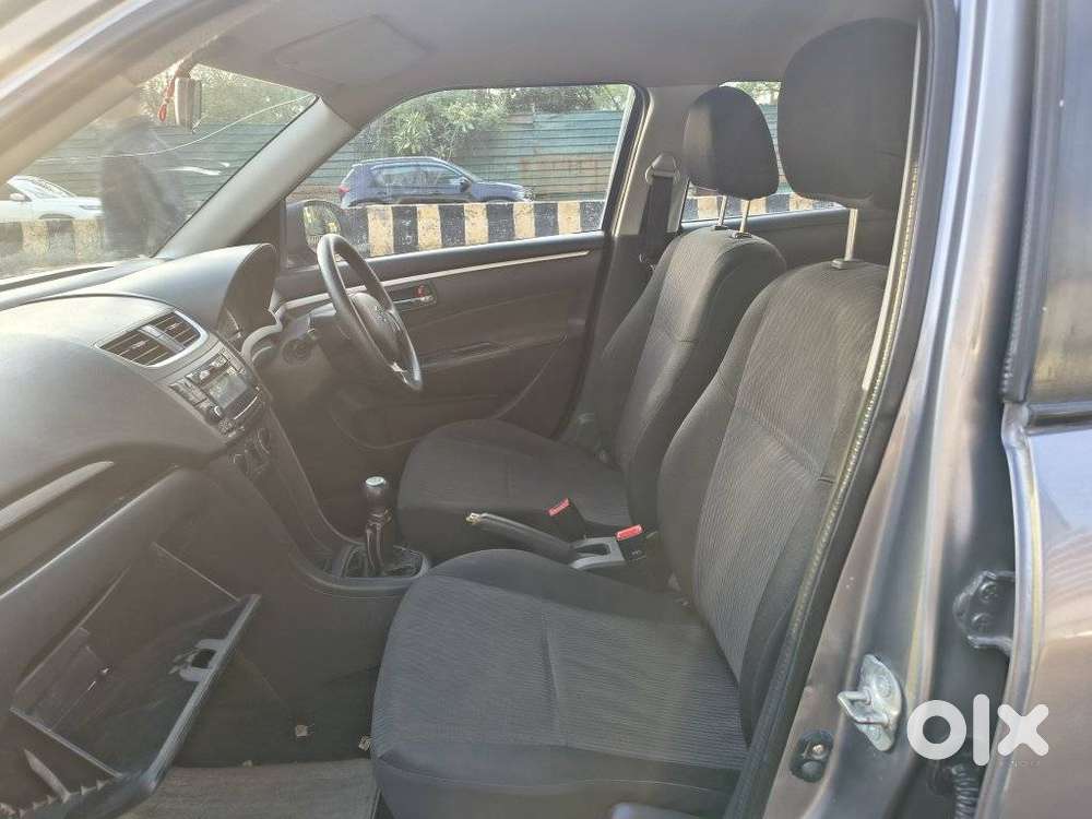 Maruti Suzuki Swift Vxi + Manual, 2016, Petrol