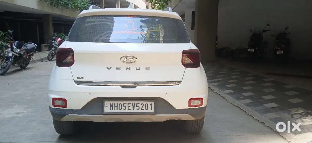 Hyundai Venue 2022 Diesel 55400 Km Driven Well Maintined Car