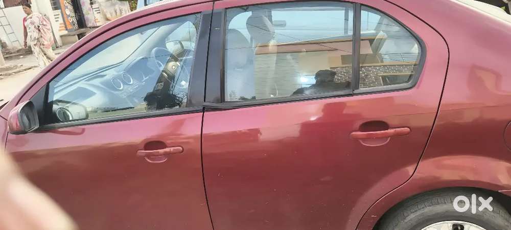 Ford Fiesta Zxi Abs 2010 Year Car
