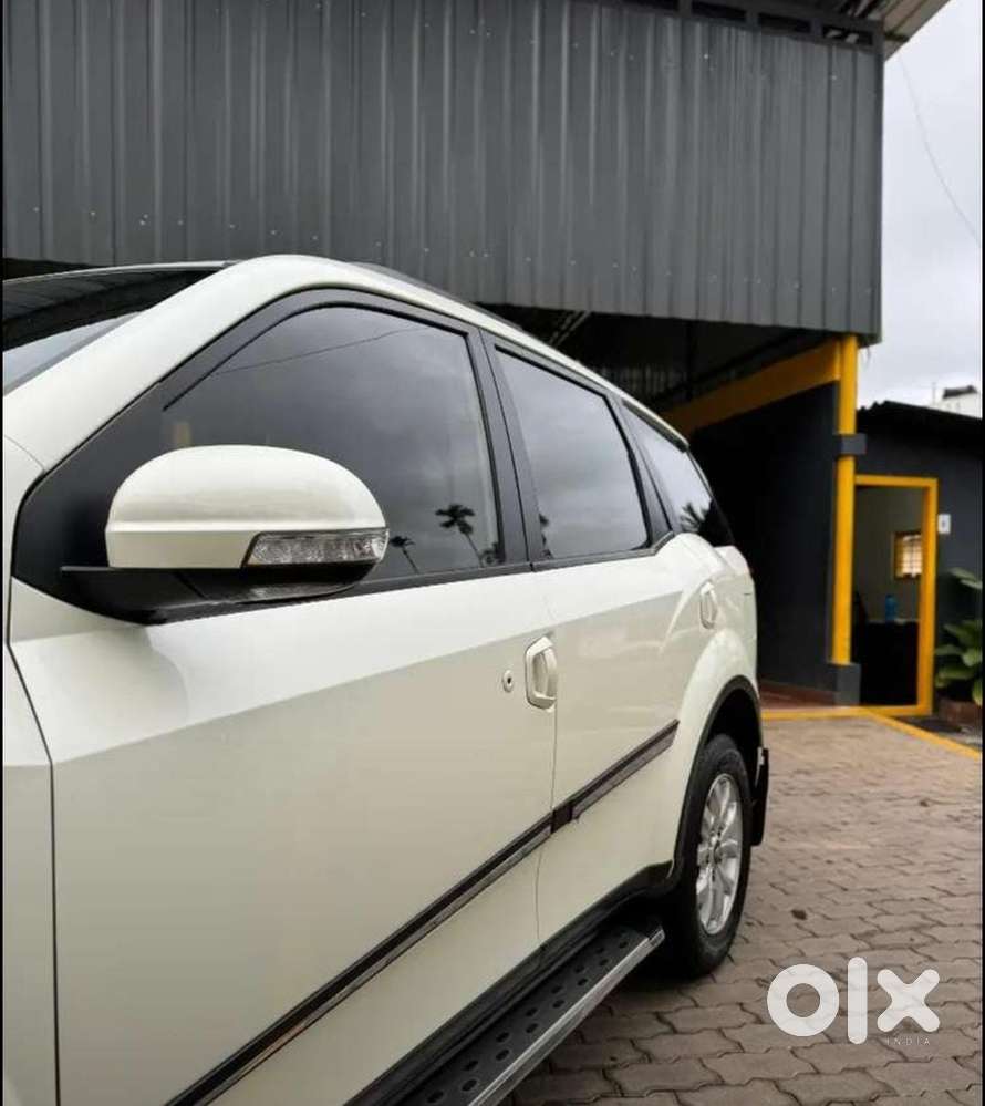 Mahindra Xuv500 2015 Diesel 2nd Owner