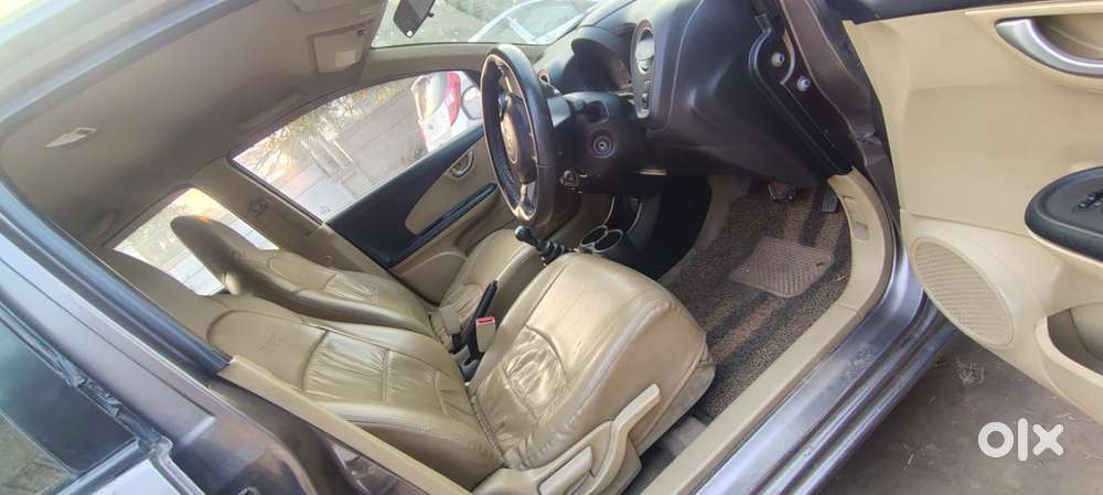 Honda Brio Vx Mt, 2014, Petrol