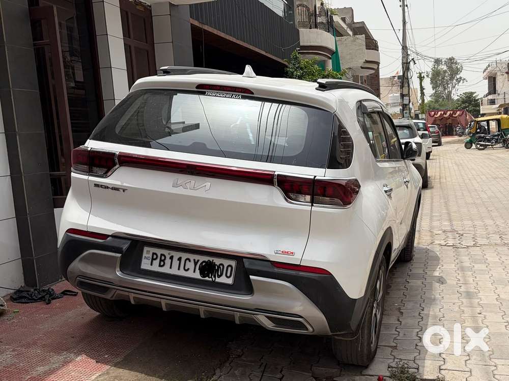 Kia Sonet Petrol 2021