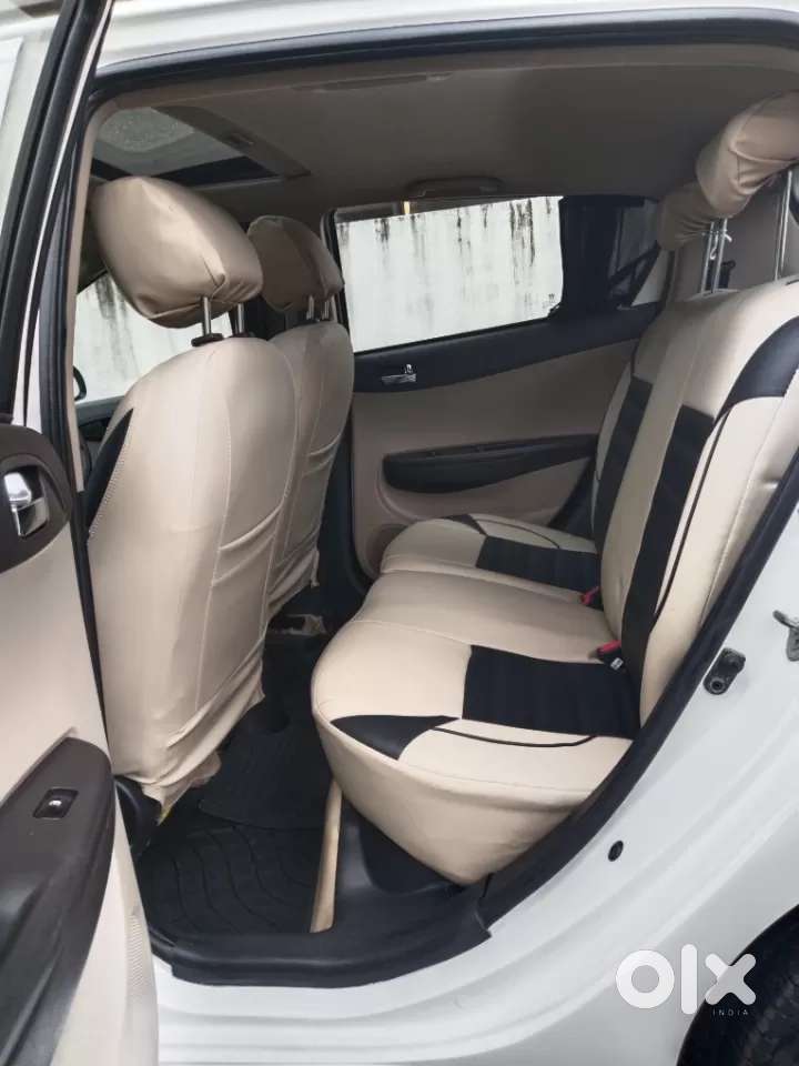 Hyundai I20 Asta 1.2 O With Sunroof, 2013, Petrol