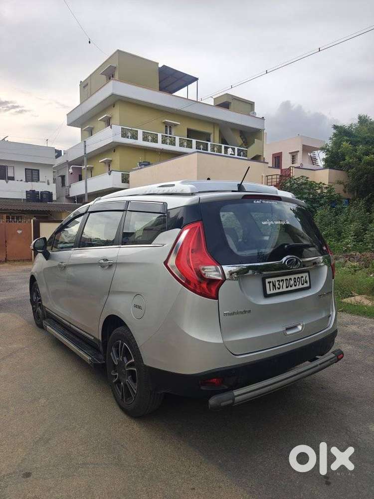 Mahindra Marazzo M8, 2018, Diesel
