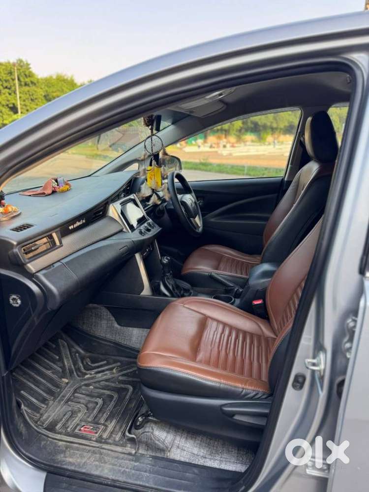 Toyota Innova Crysta 2.4 G Mt 8s, 2020, Diesel