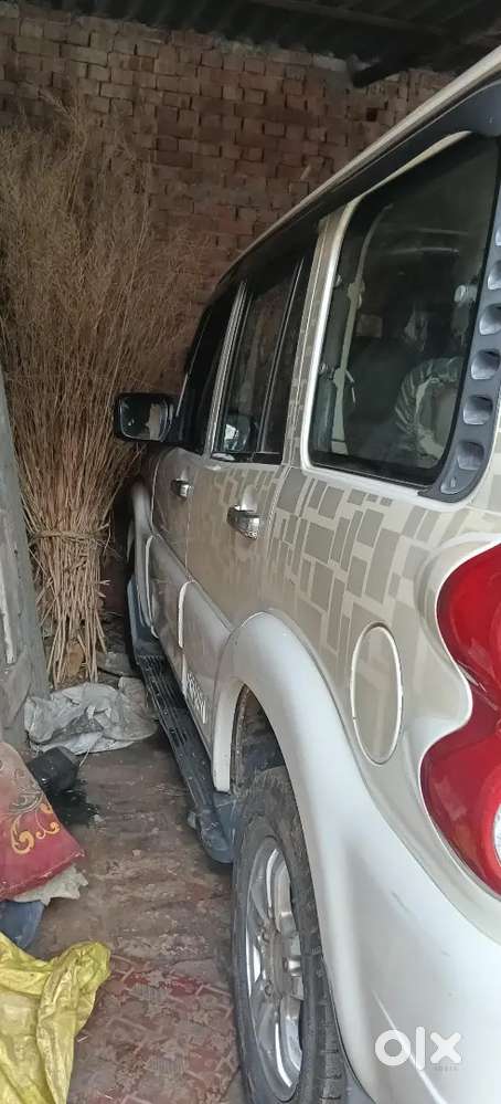 Mahindra Scorpio 2014 Diesel 80000 Km Driven