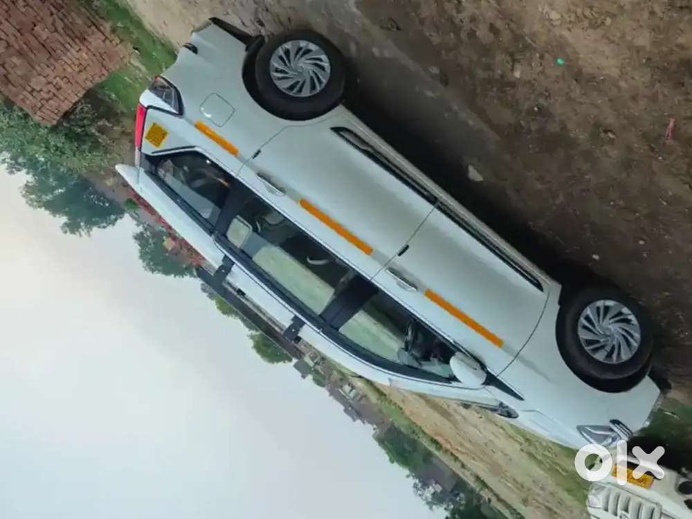 New Model Ertiga Safe Side One Handed Driver
