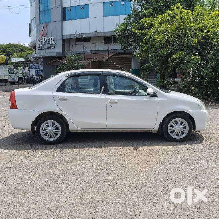 Toyota Etios, 2015, Petrol